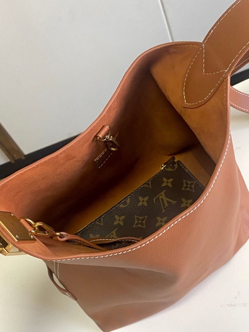 Louis Vuitton Hobo Bags